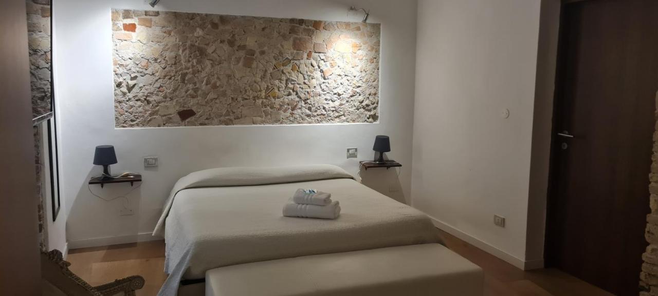 Beni Benius Hotel Cagliari Eksteriør billede