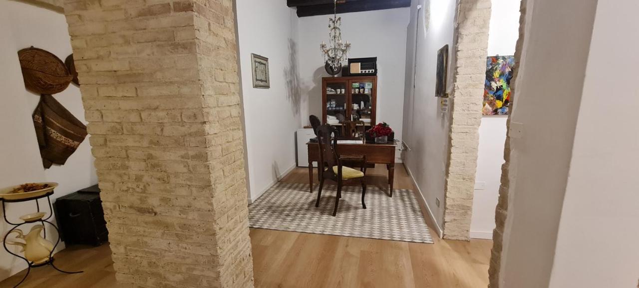 Beni Benius Hotel Cagliari Eksteriør billede