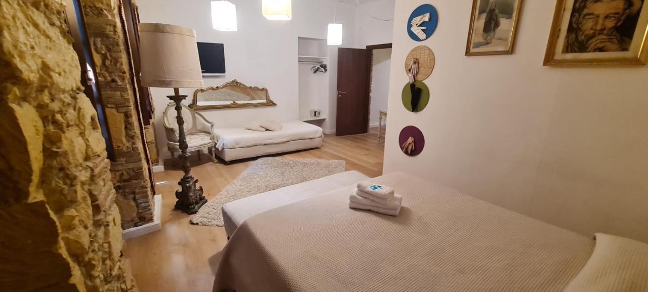 Beni Benius Hotel Cagliari Eksteriør billede
